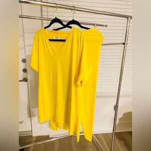 YELLOW 2 PIECE SET, SIZE LARGE, OVERSIZED COMFORT TOP WITH LEGGINGS